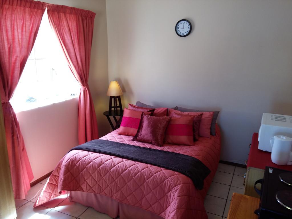 Port Elizabeth Apartment Exterior foto